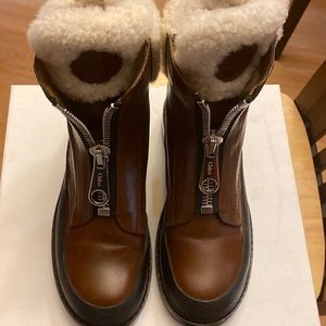 CHLOÉ, Roy shearling-lined leather ankle boots